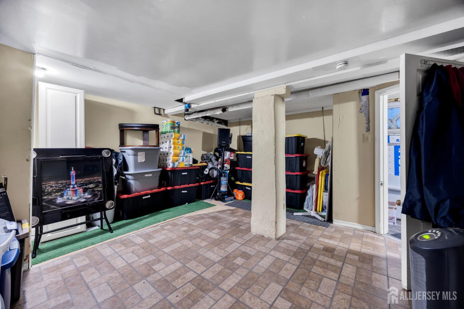 135 Brighton Avenue, Perth Amboy, NJ, 08861 image 22