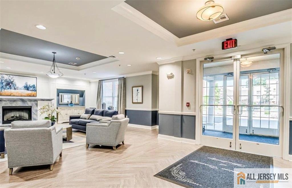 315 Regency Place 315 Image 3