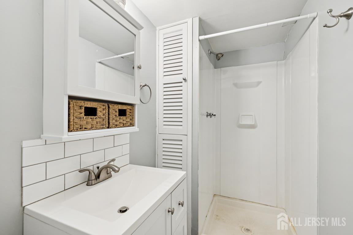 95 J F Kennedy Drive, Milltown, NJ, 08850 image 22