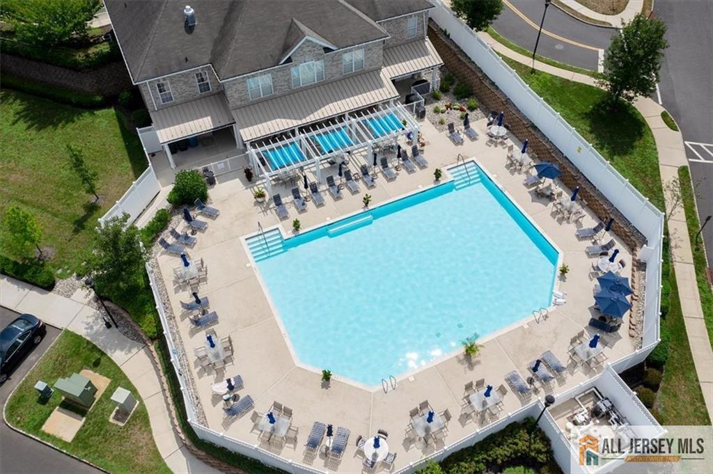 215 Bloomsbury Drive, NJ, 07751 image 33