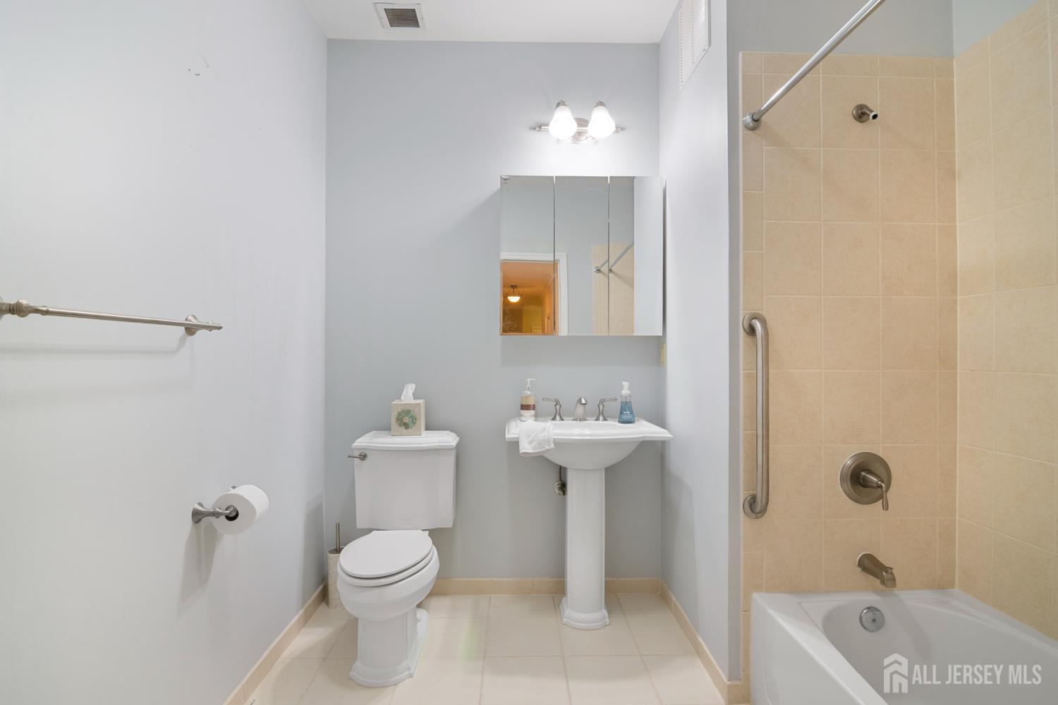 424 Regency Place, Woodbridge Proper, NJ, 07095 image 15