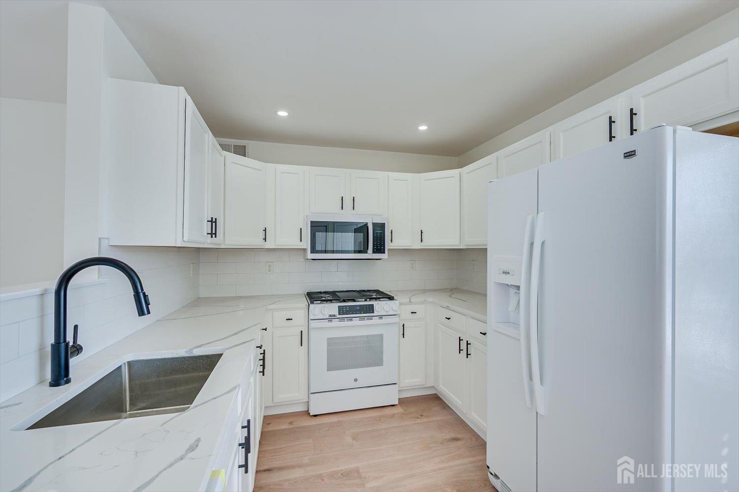 3 Kosmoski Terrace, Sayreville, NJ, 08859 image 22