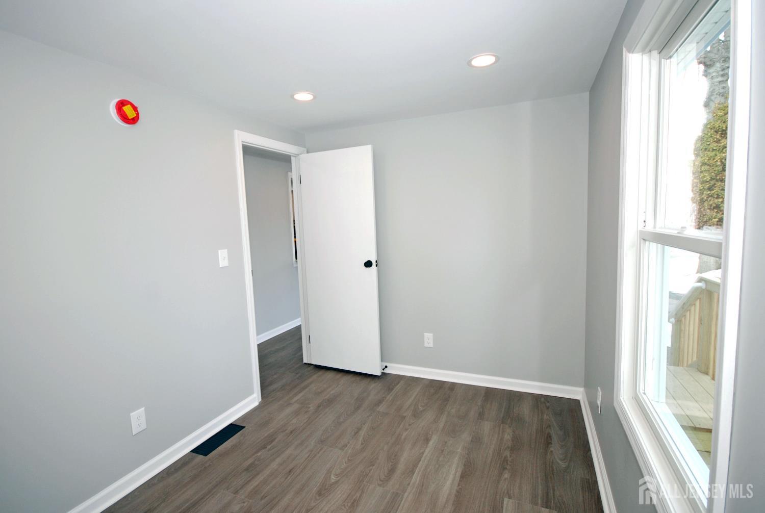 824 Drake Avenue, Middlesex, NJ, 08846 image 34