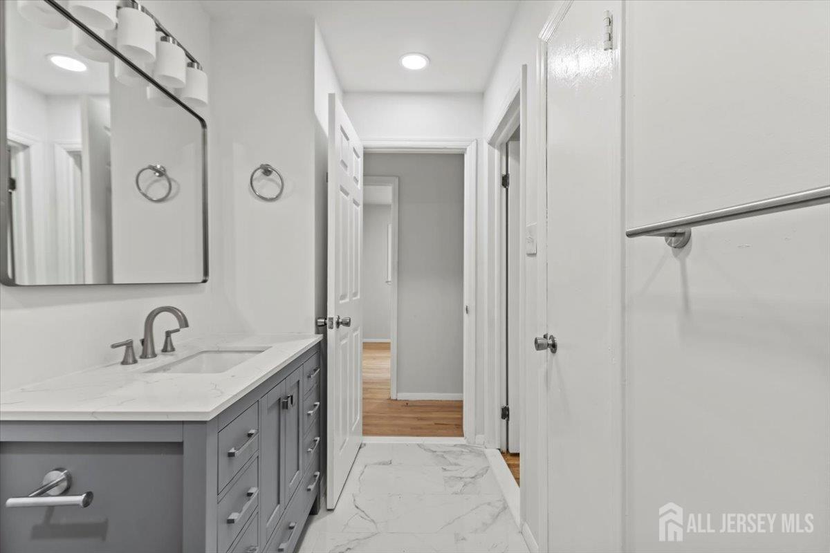 376 New Brunswick Avenue, East Brunswick, NJ, 08816 image 20