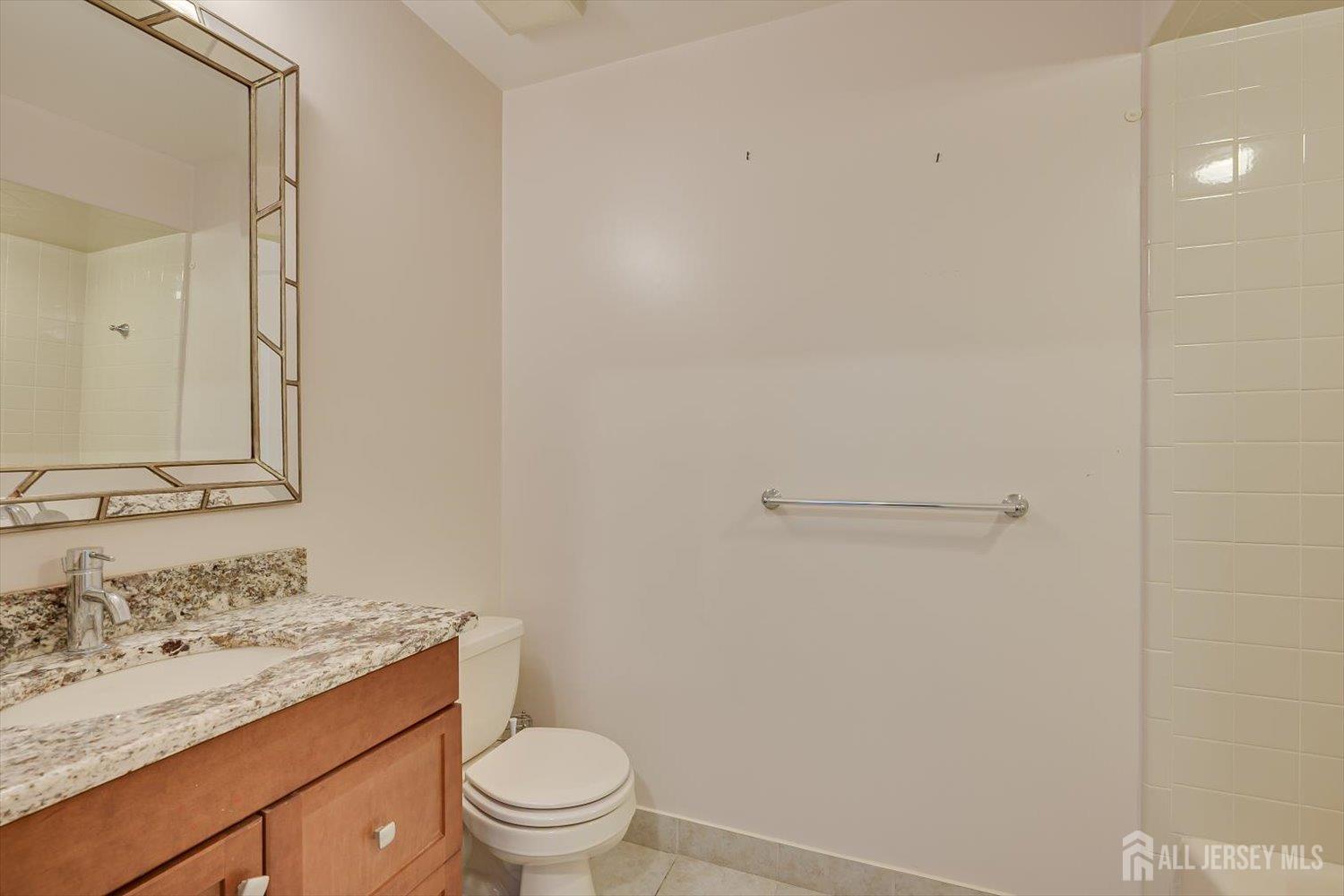 133 Oakmont Court, Edison, NJ, 08820 image 35