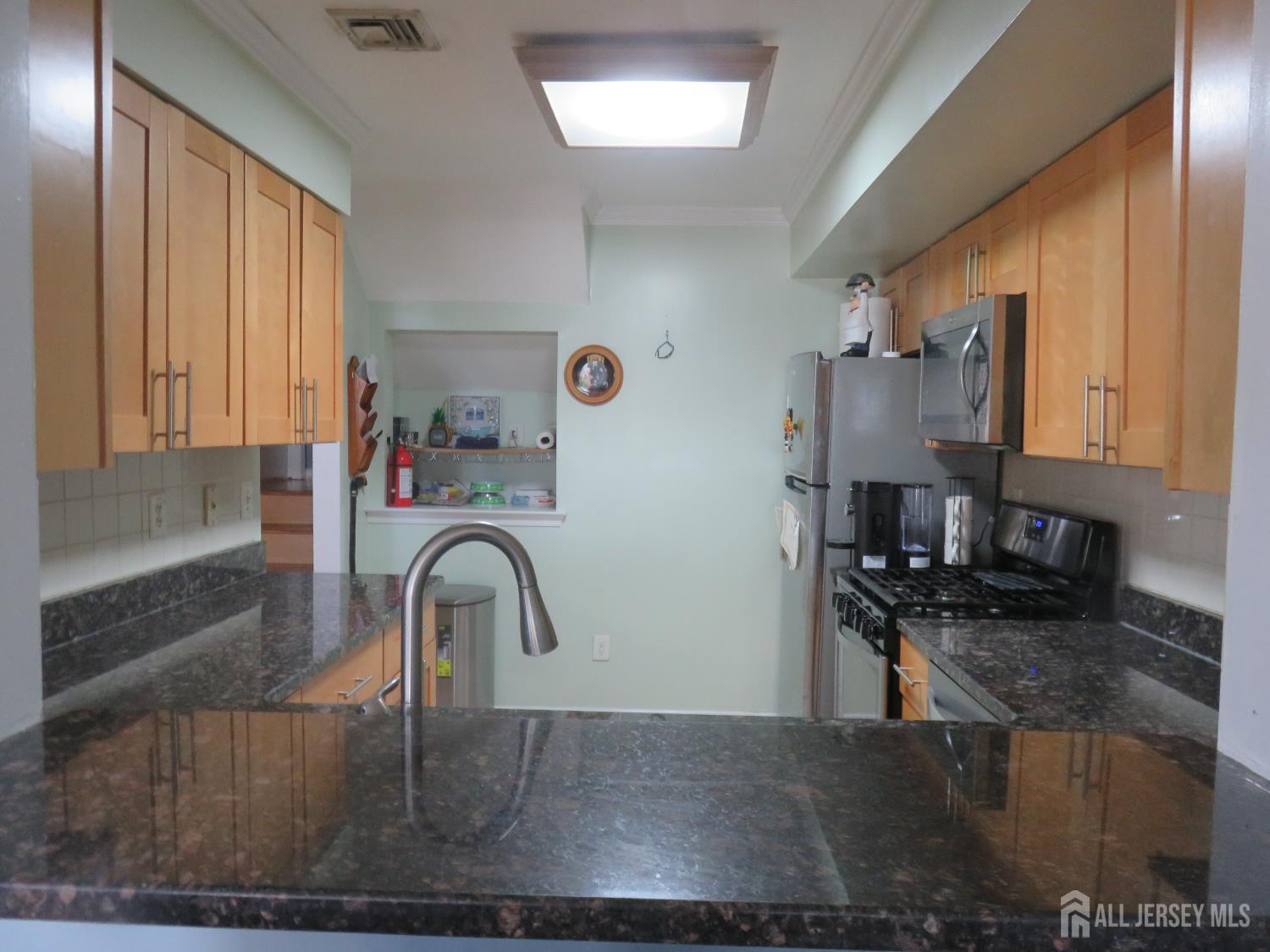 265 Front Street, Perth Amboy, NJ, 08861 image 8