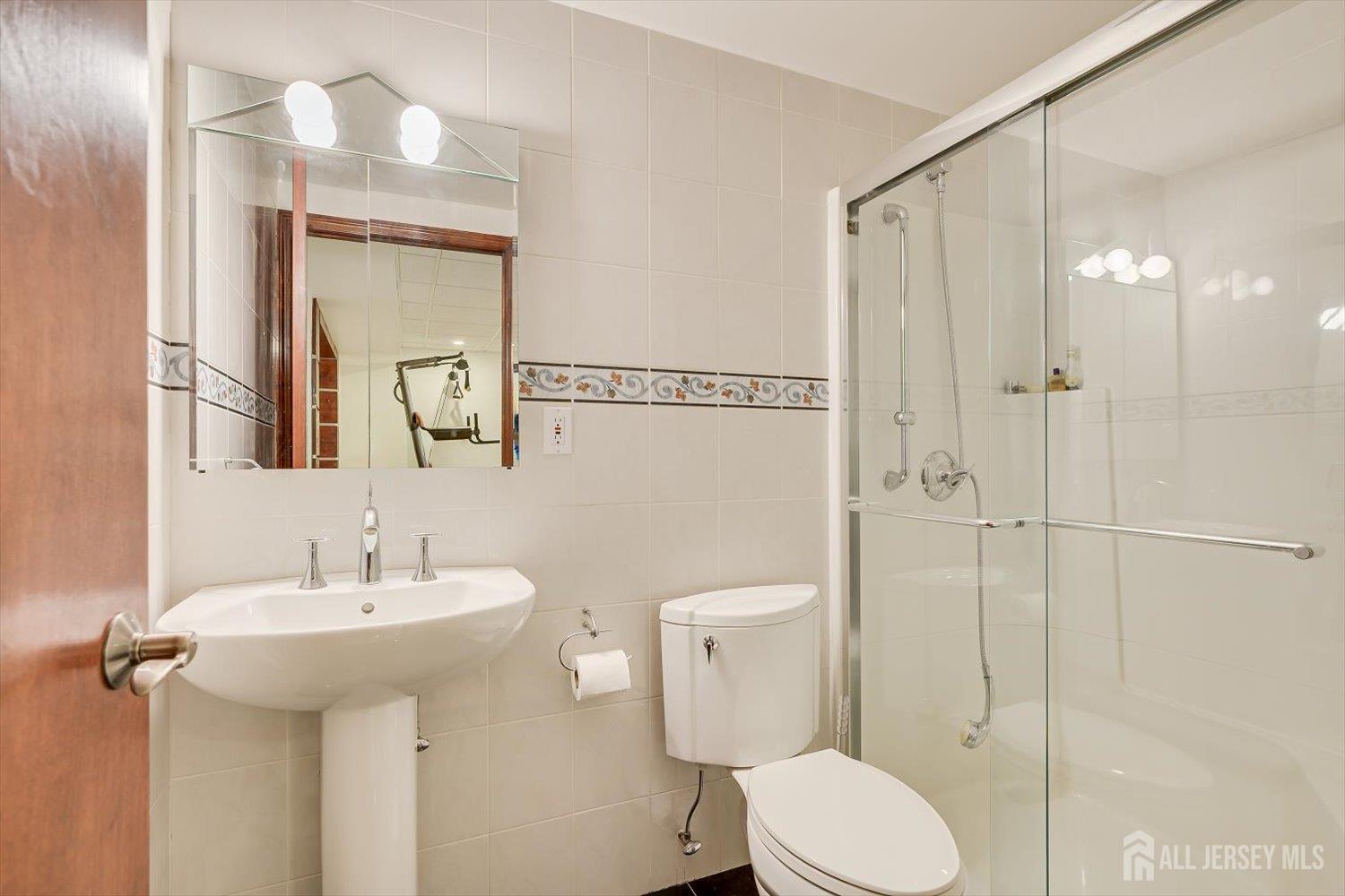 37 Jernee Drive, East Brunswick, NJ, 08816 image 73