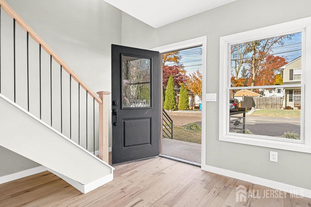 940 grove Avenue Image 5