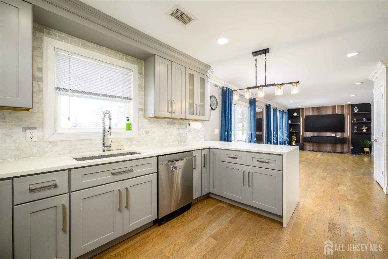 111 Remsen Avenue, Avenel, NJ, 07001 image 18