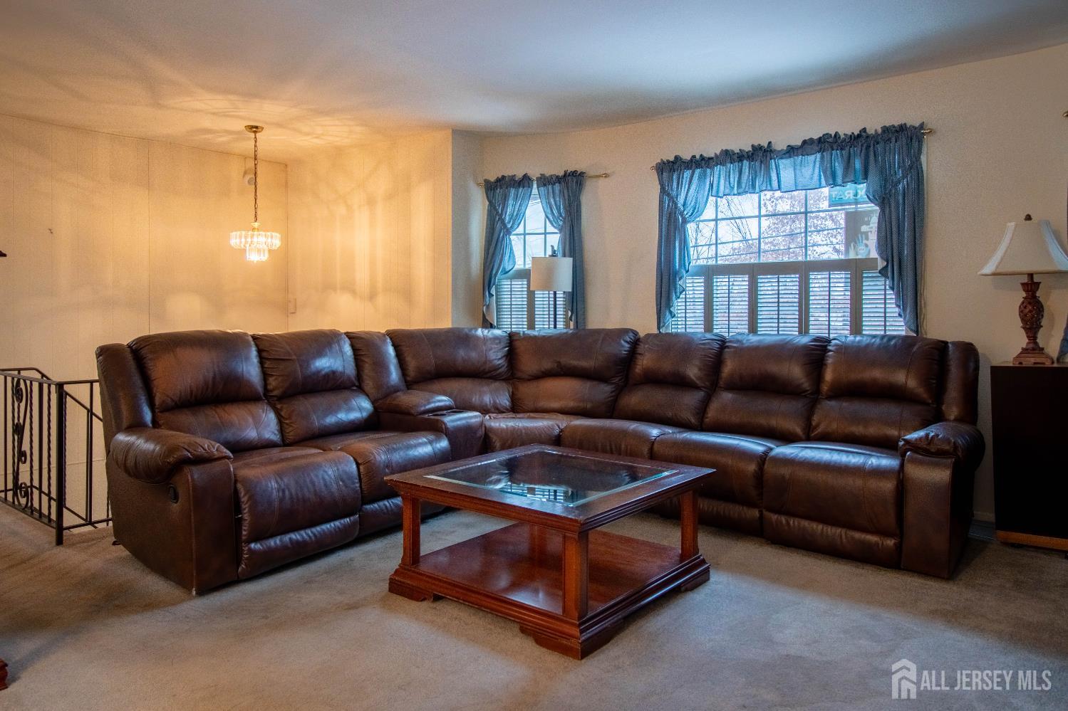 2250 Plainfield Avenue Image 5