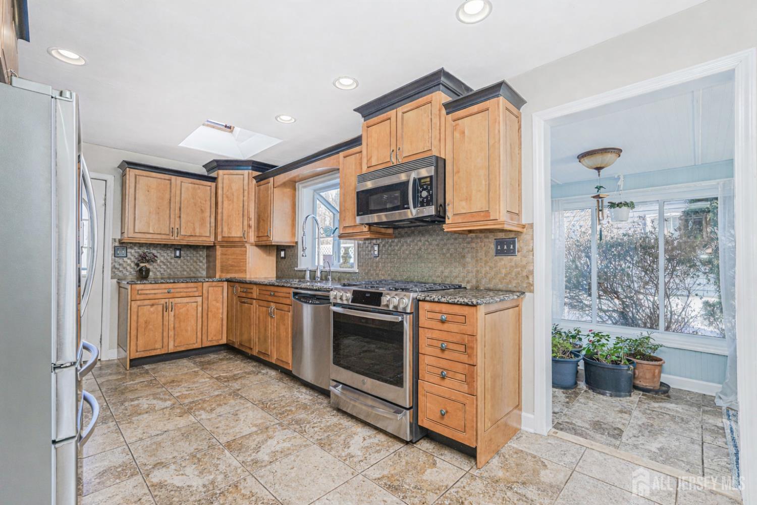 125 Garretson Circle Image 2