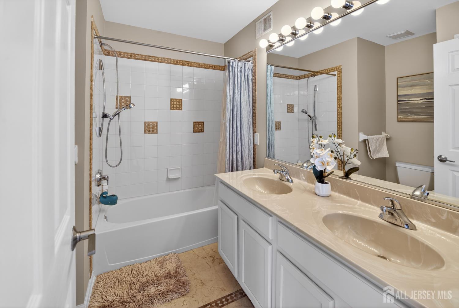 39 Kirschman Drive, Old Bridge, NJ, 07747 image 26