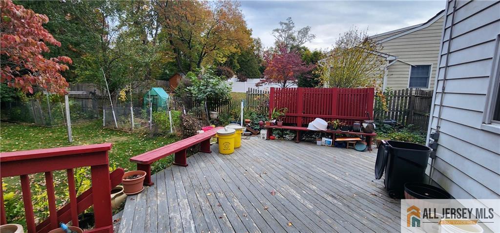 10 North Drive Image 4