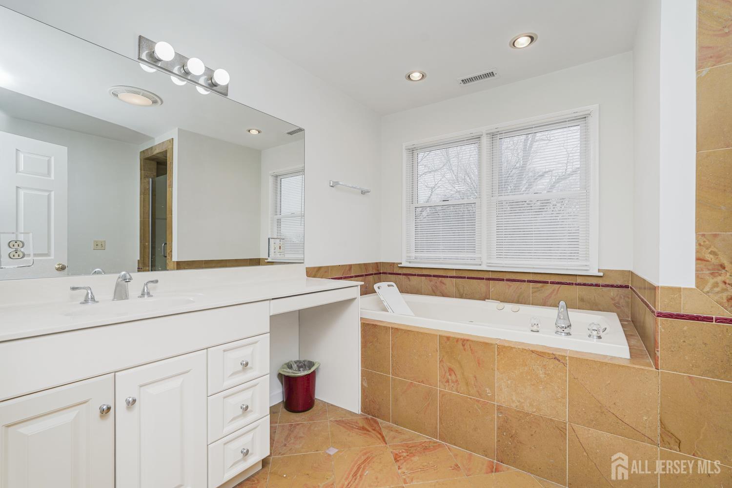 38 Longfellow Drive, Colonia, NJ, 07067 image 16