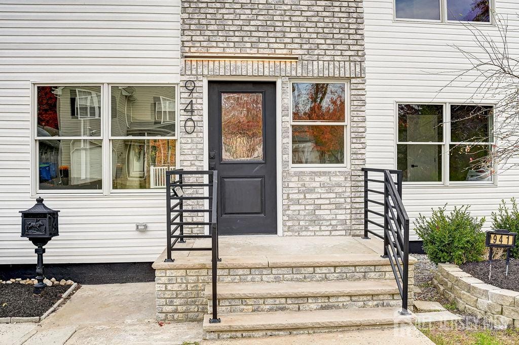 940 grove Avenue Image 4