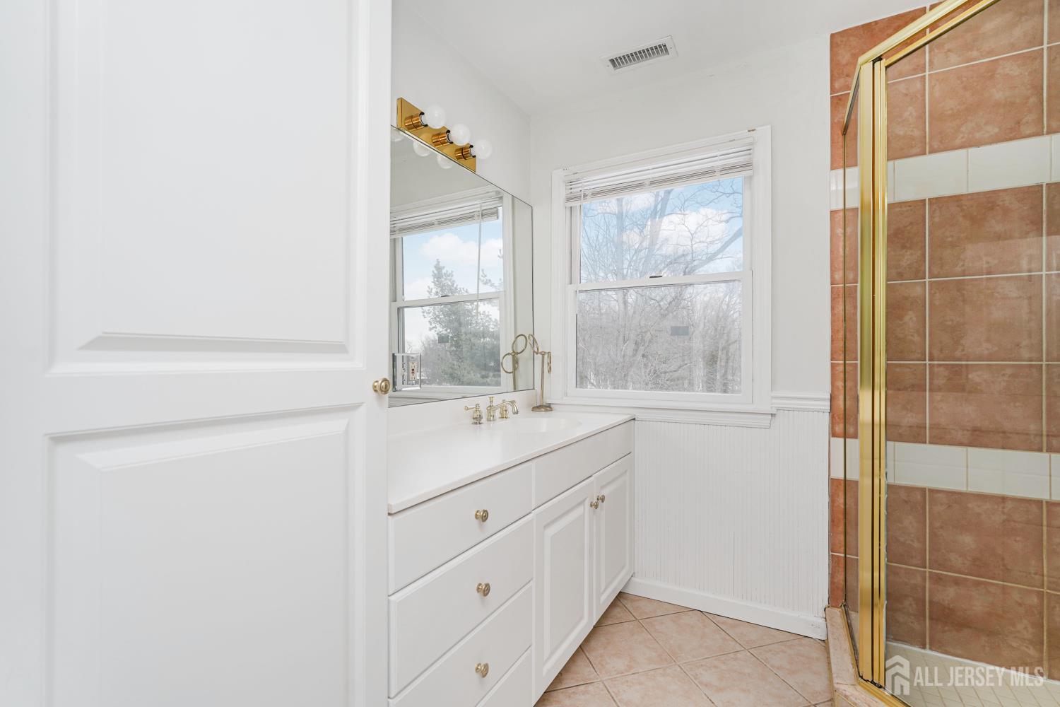 38 Longfellow Drive, Colonia, NJ, 07067 image 23