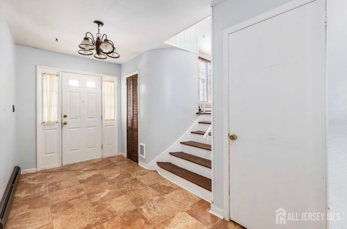 10 Gavel Road Image 5