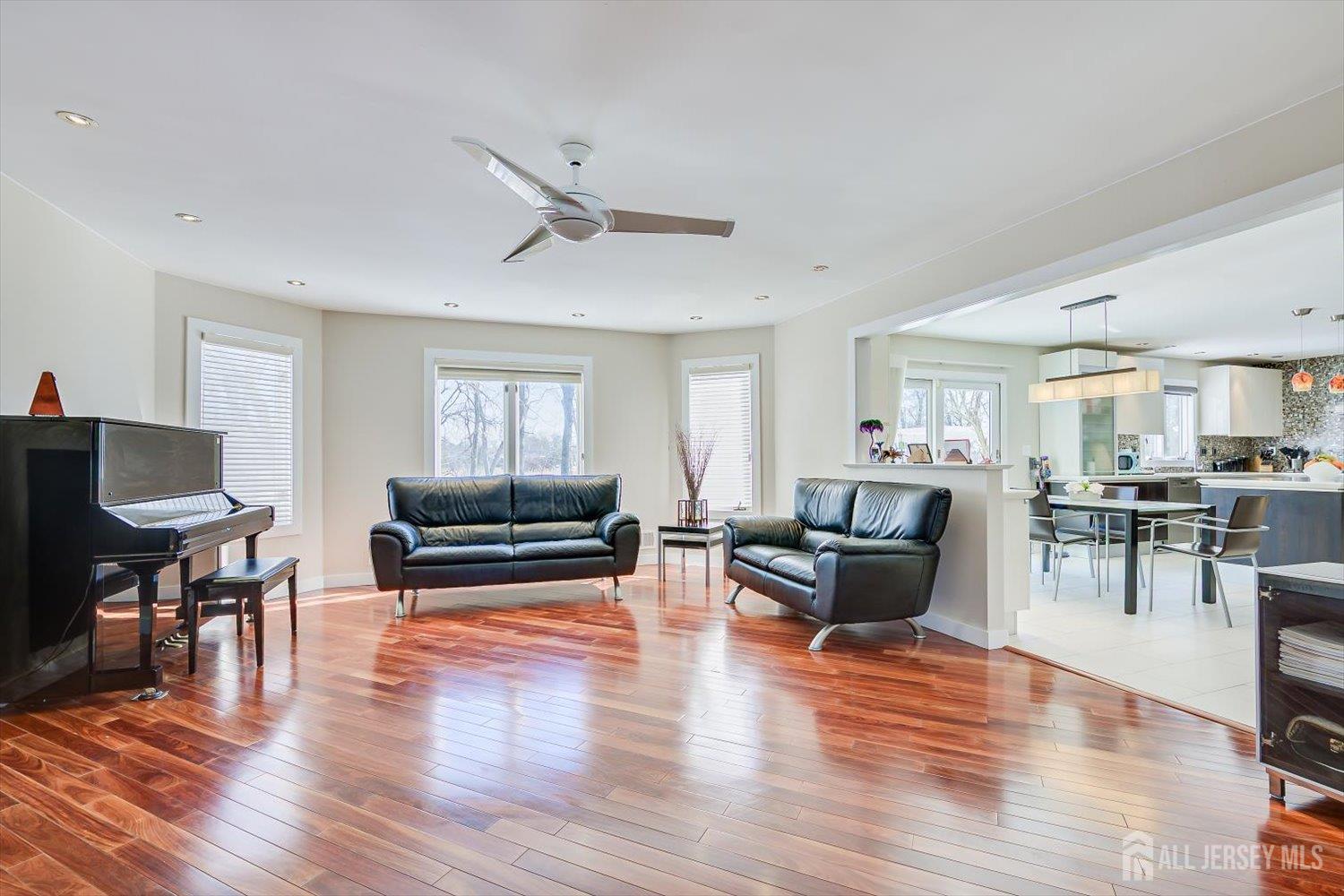 37 Jernee Drive, East Brunswick, NJ, 08816 image 19