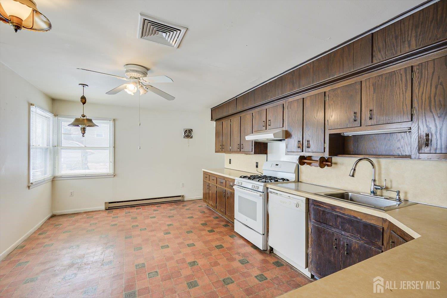 27 Stiles Road, Edison, NJ, 08817 image 8