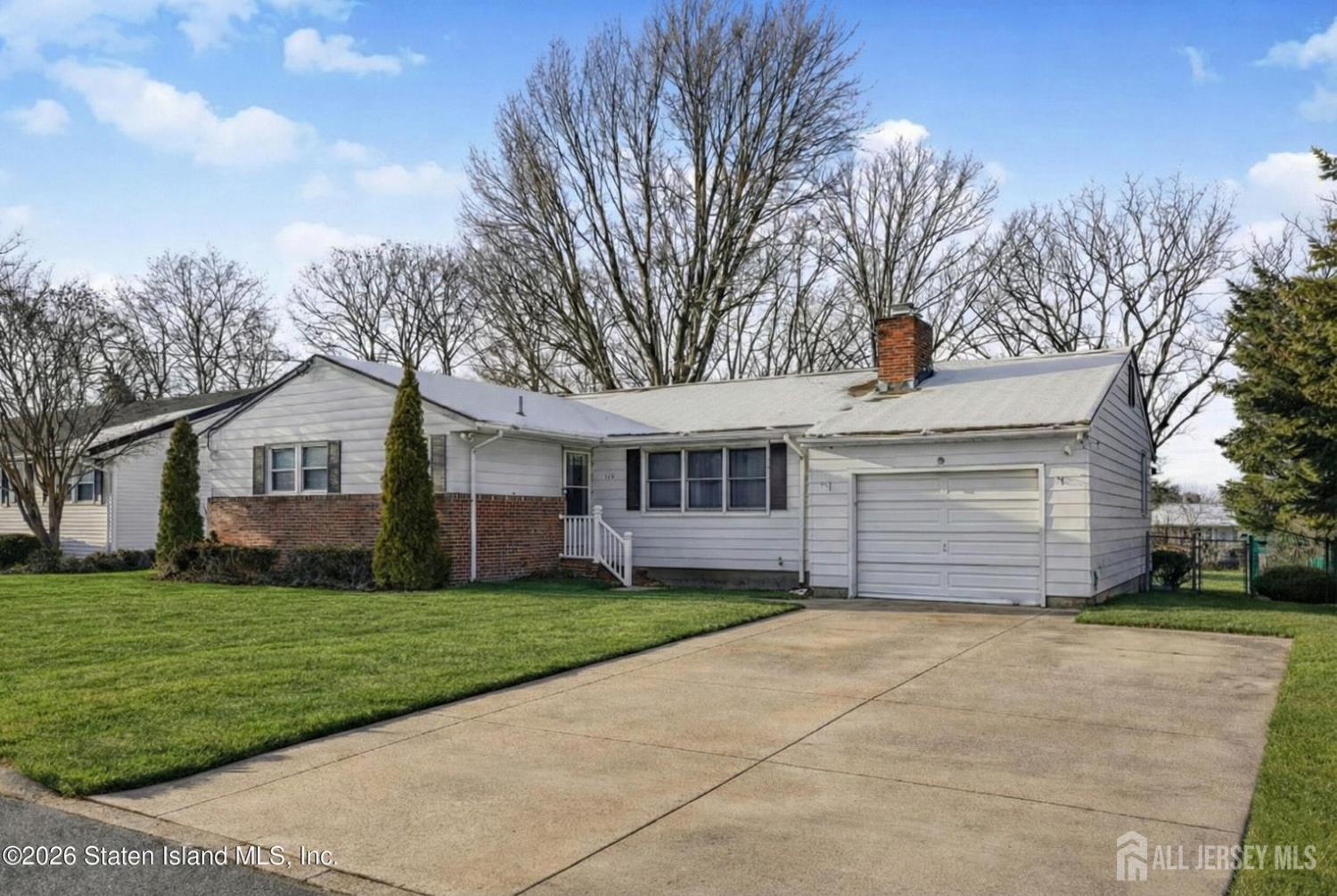 120 Lincoln Street Image 1