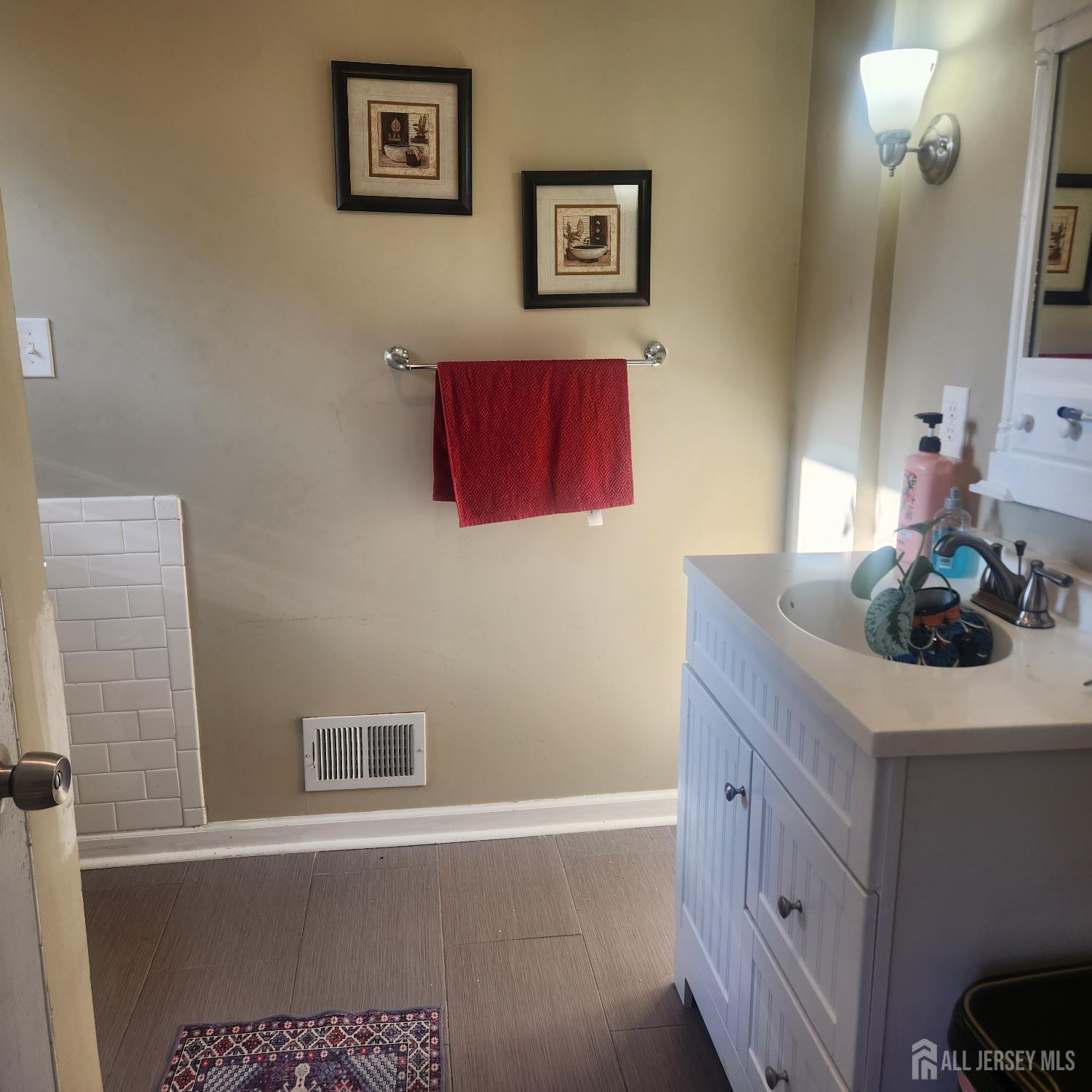 614 S. Washington Avenue Image 5