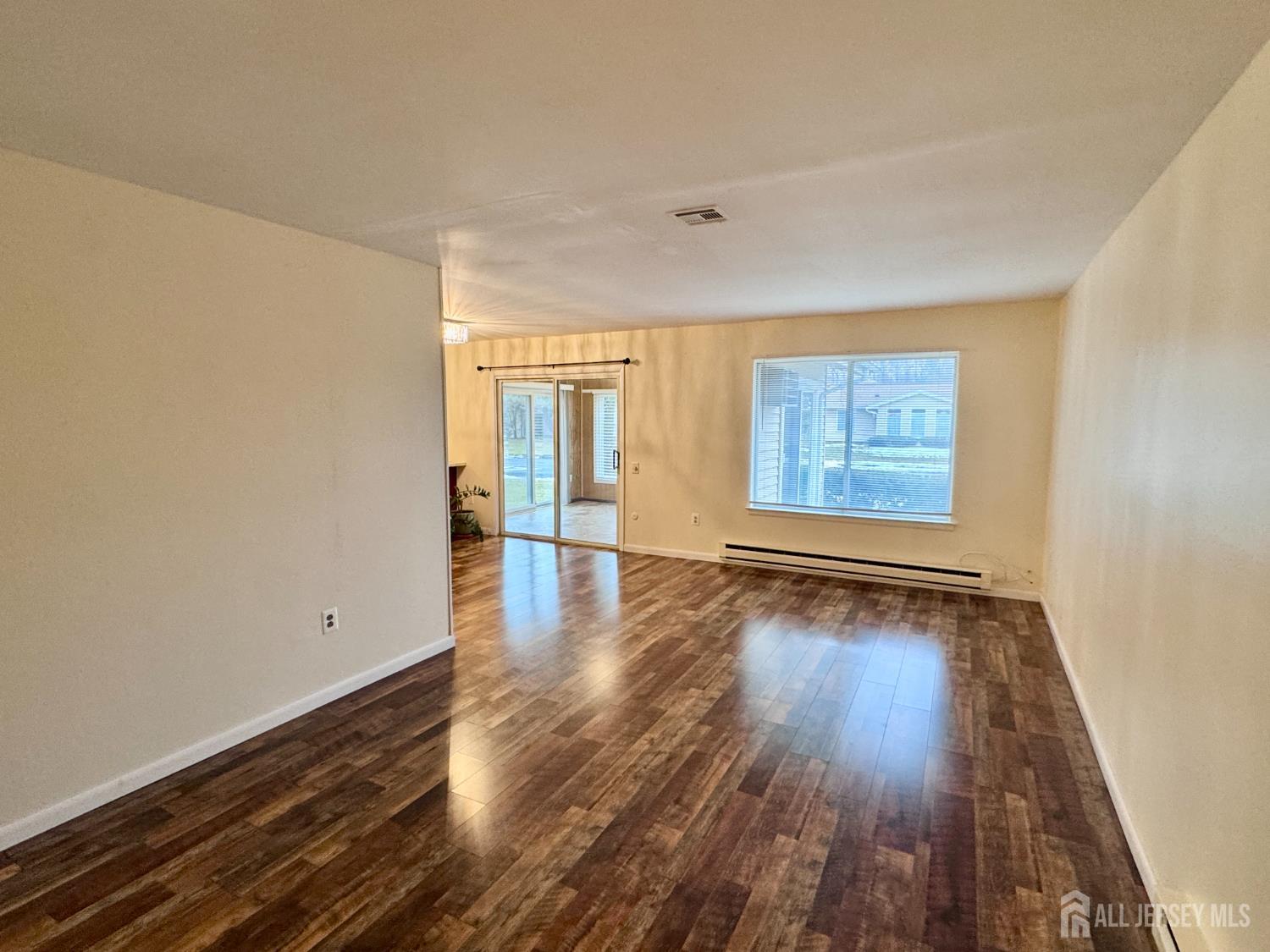 468 Evodia Plaza Image 2