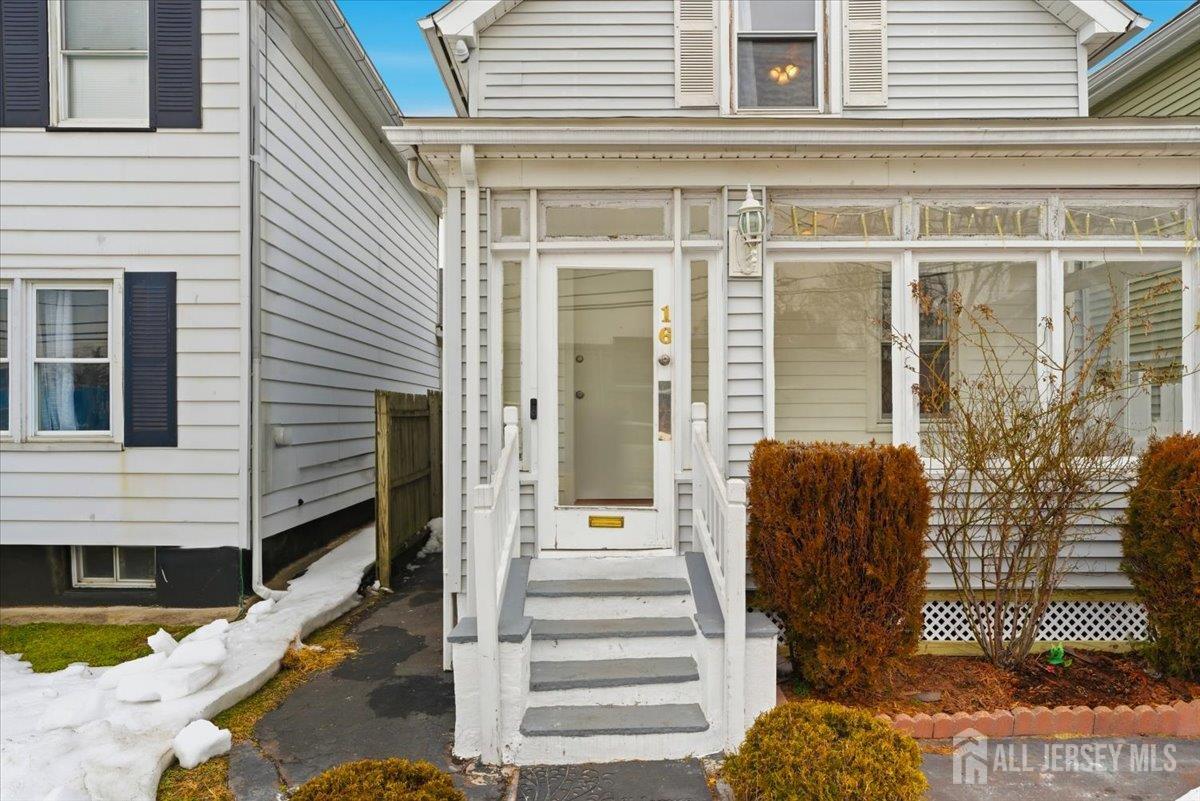 16 Steiner Place Image 3