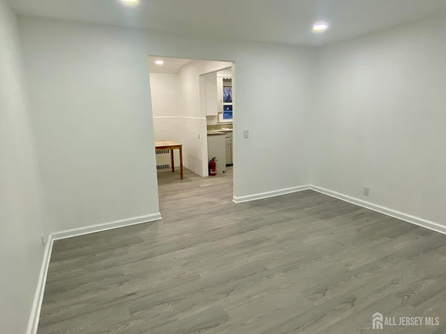 41 Elmwood Avenue, Carteret, NJ, 07008 image 20