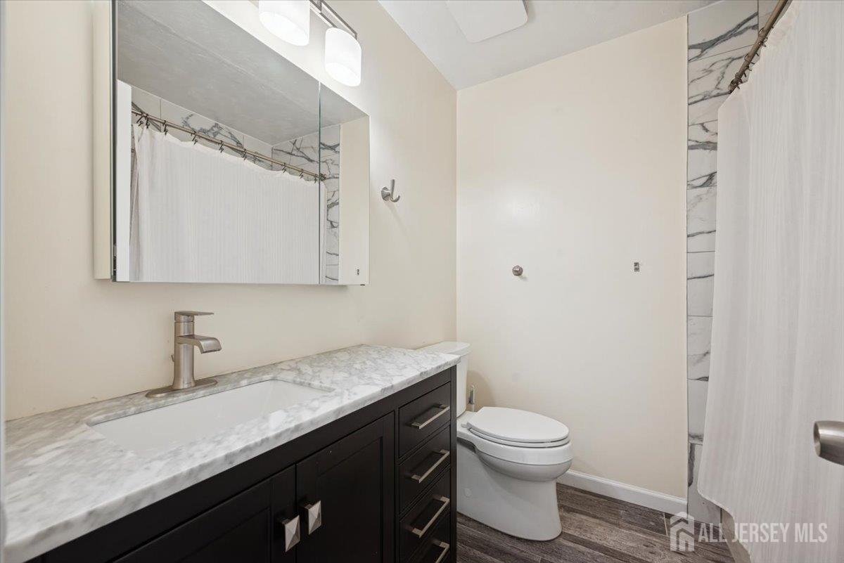 209 Green Hollow Drive, Iselin, NJ, 08830 image 19