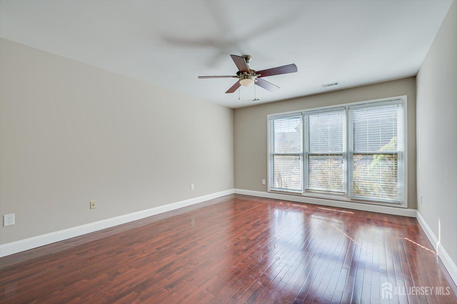 133 Oakmont Court, Edison, NJ, 08820 image 27