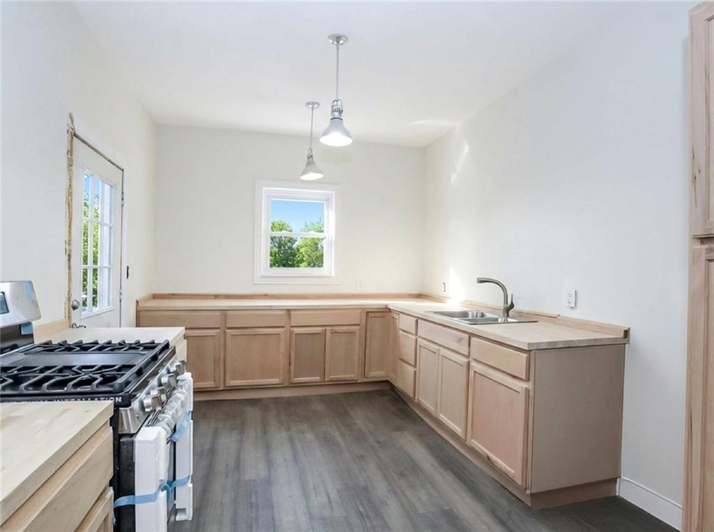 31 Brewster Street, Staten  Island, New York, 10304 image 9