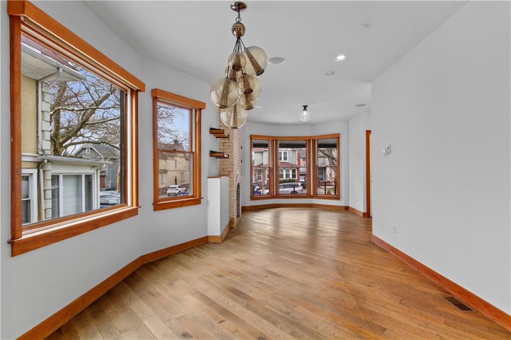 7807 Ridge Boulevard Image 4