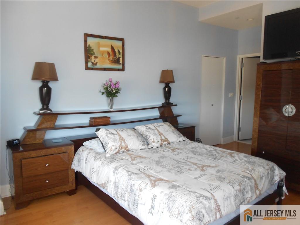 1 Spring Street 2305, New Brunswick, NJ, 08901 image 17