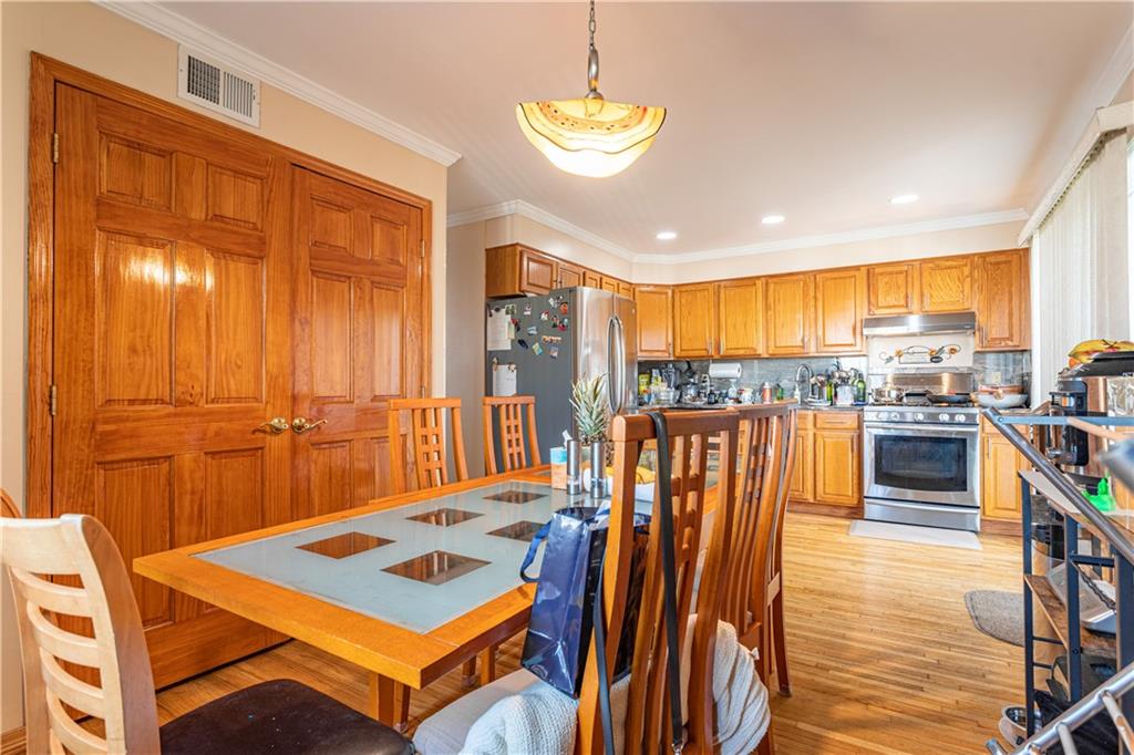 437 Laconia Avenue, Staten  Island, New York, 10305 image 15