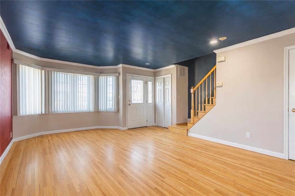 437 Laconia Avenue, Staten  Island, New York, 10305 image 9