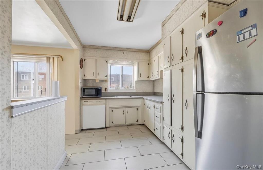 1721 East 54th Street Image 5