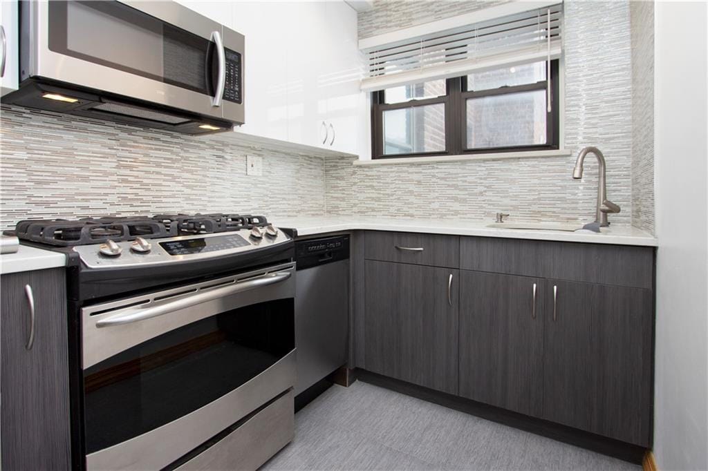 2721 Kings Highway 5G Image 5