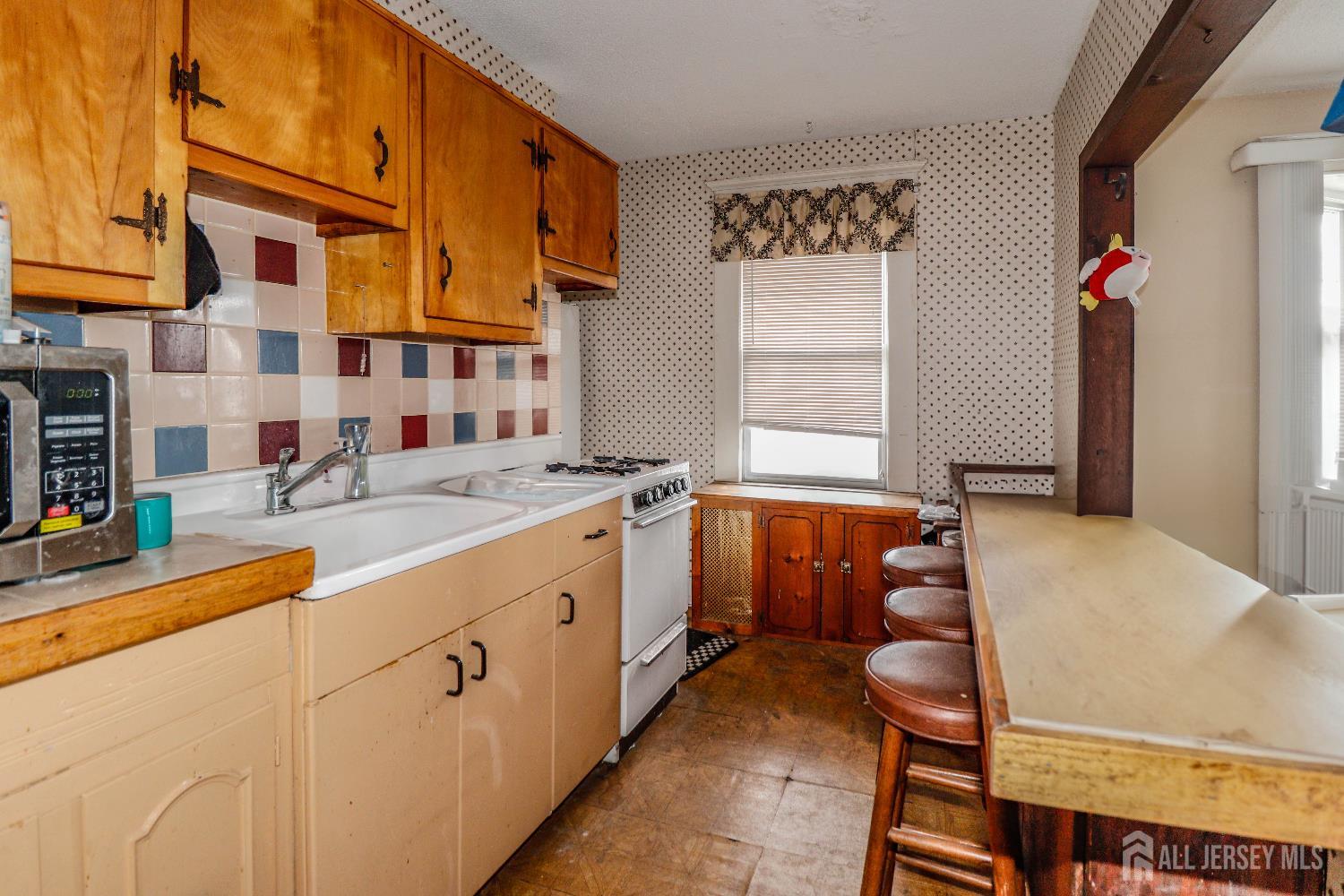 484 Old Post Road, Edison, NJ, 08817 image 14