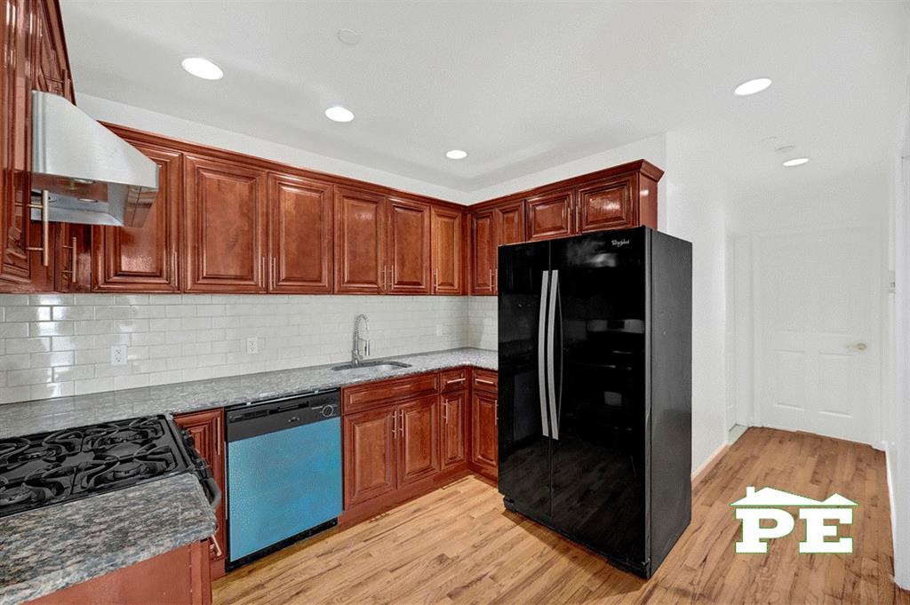 8895 26th Avenue 2E, Brooklyn, New York, 11214 image 9