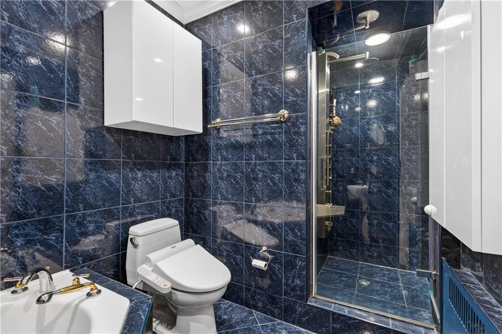 166 Pembroke Street, Brooklyn, New York, 11235 image 41