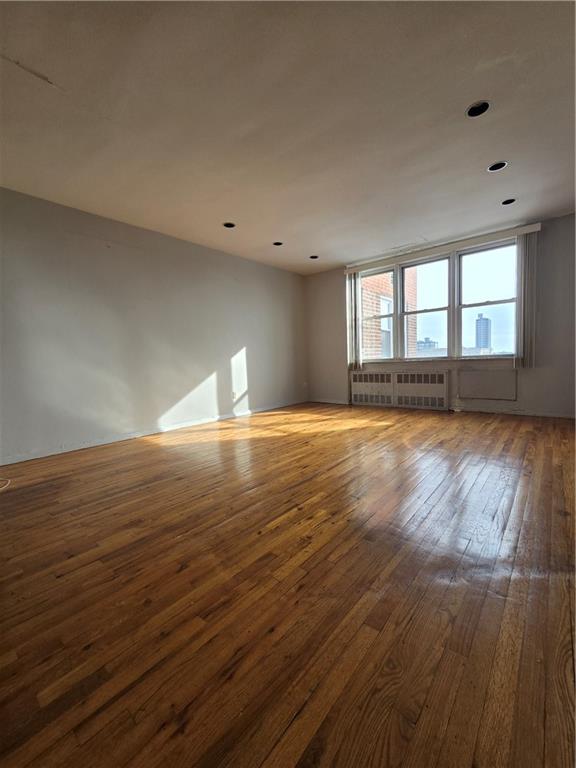 1530 East 8th Street 7M Image 4