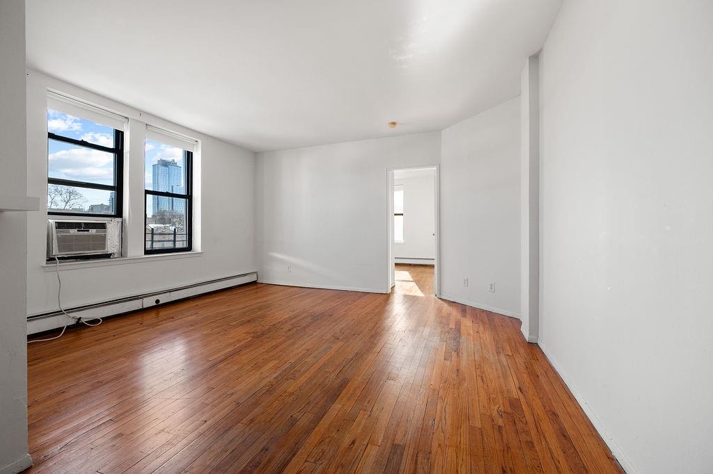 153 Bay 26th Street 3G Image 4