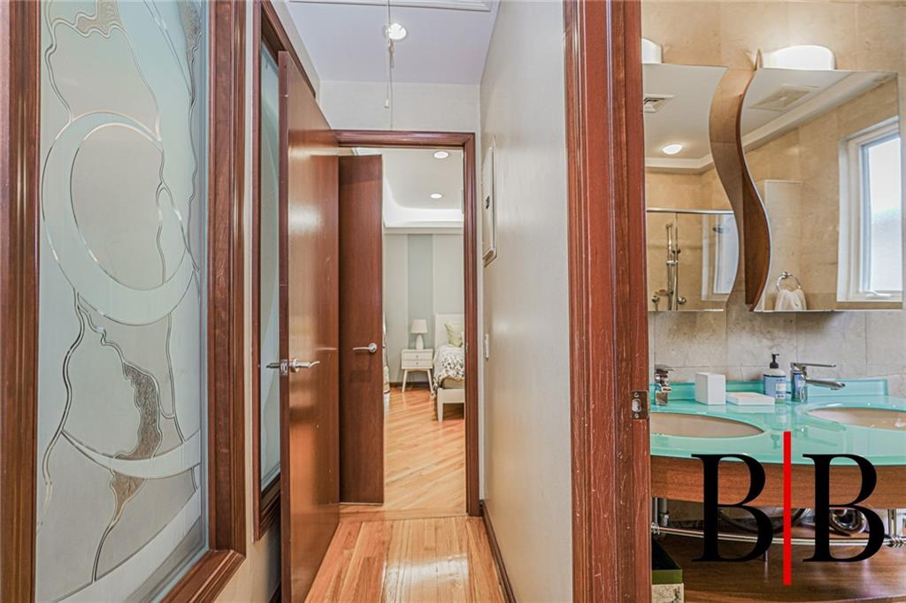 73 Barlow Drive, Brooklyn, New York, 11234 image 11