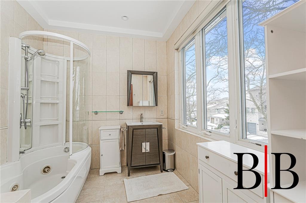 73 Barlow Drive, Brooklyn, New York, 11234 image 17