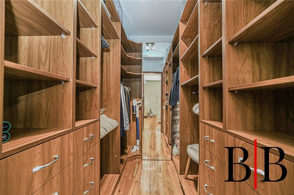 73 Barlow Drive, Brooklyn, New York, 11234 image 18