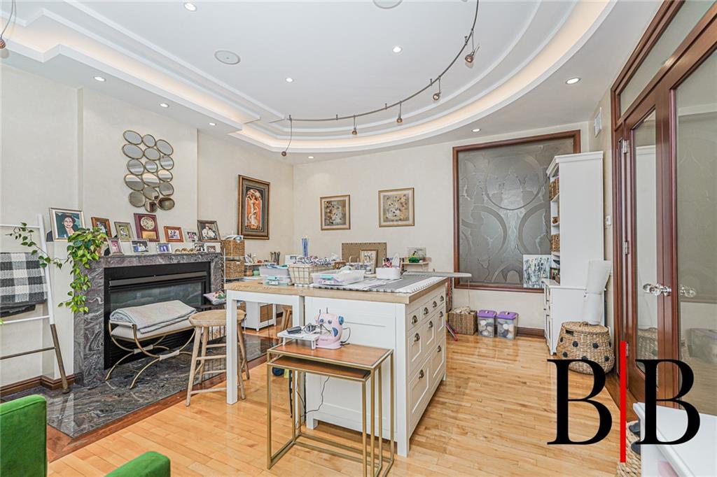 73 Barlow Drive, Brooklyn, New York, 11234 image 27