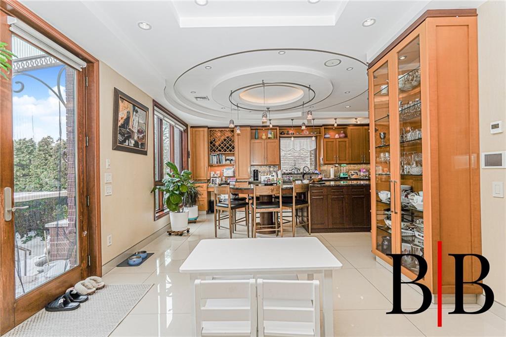 73 Barlow Drive, Brooklyn, New York, 11234 image 37