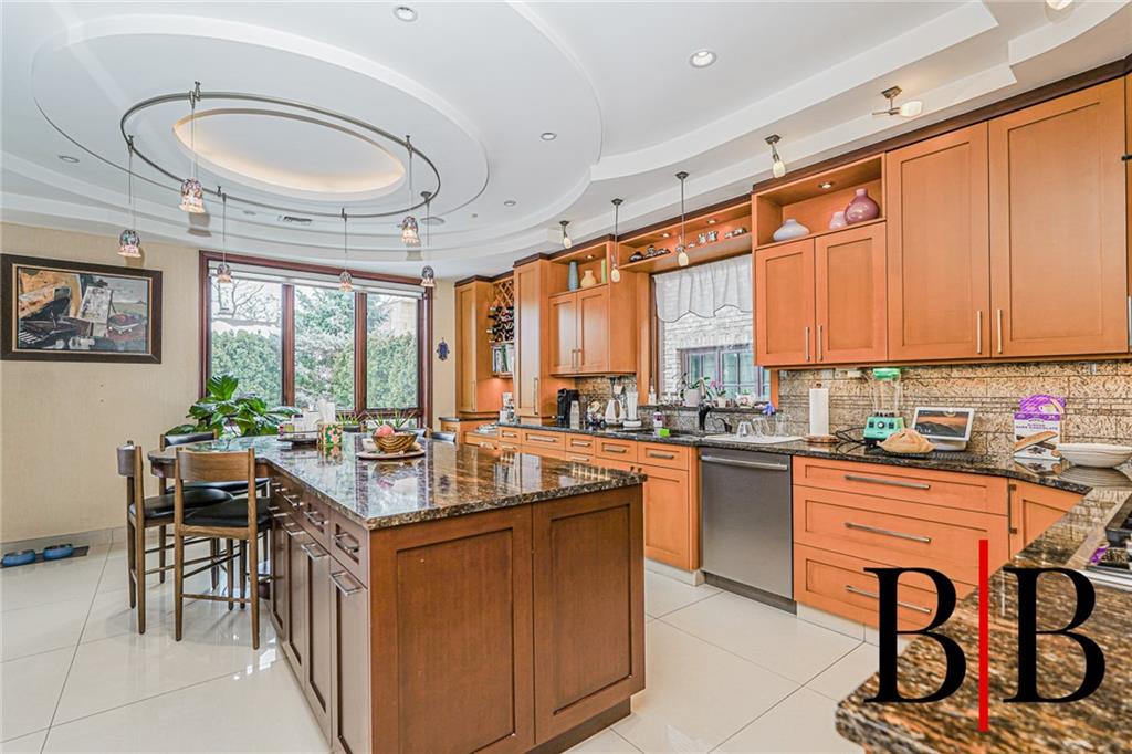 73 Barlow Drive, Brooklyn, New York, 11234 image 38