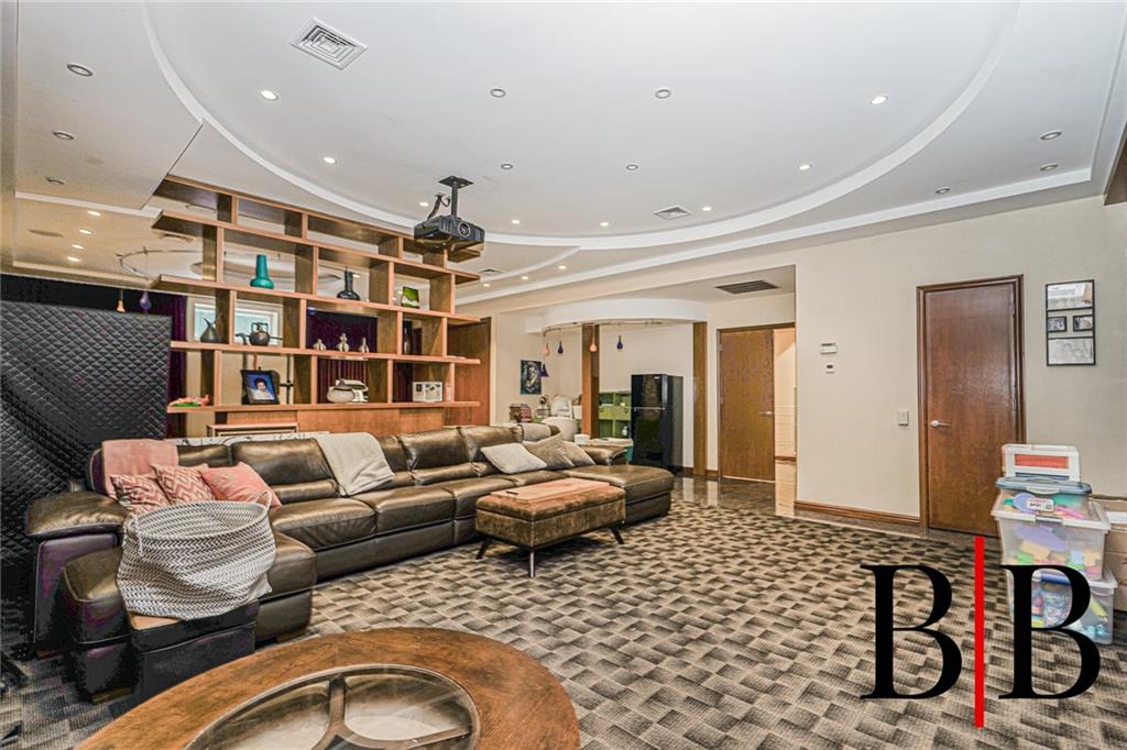 73 Barlow Drive, Brooklyn, New York, 11234 image 47