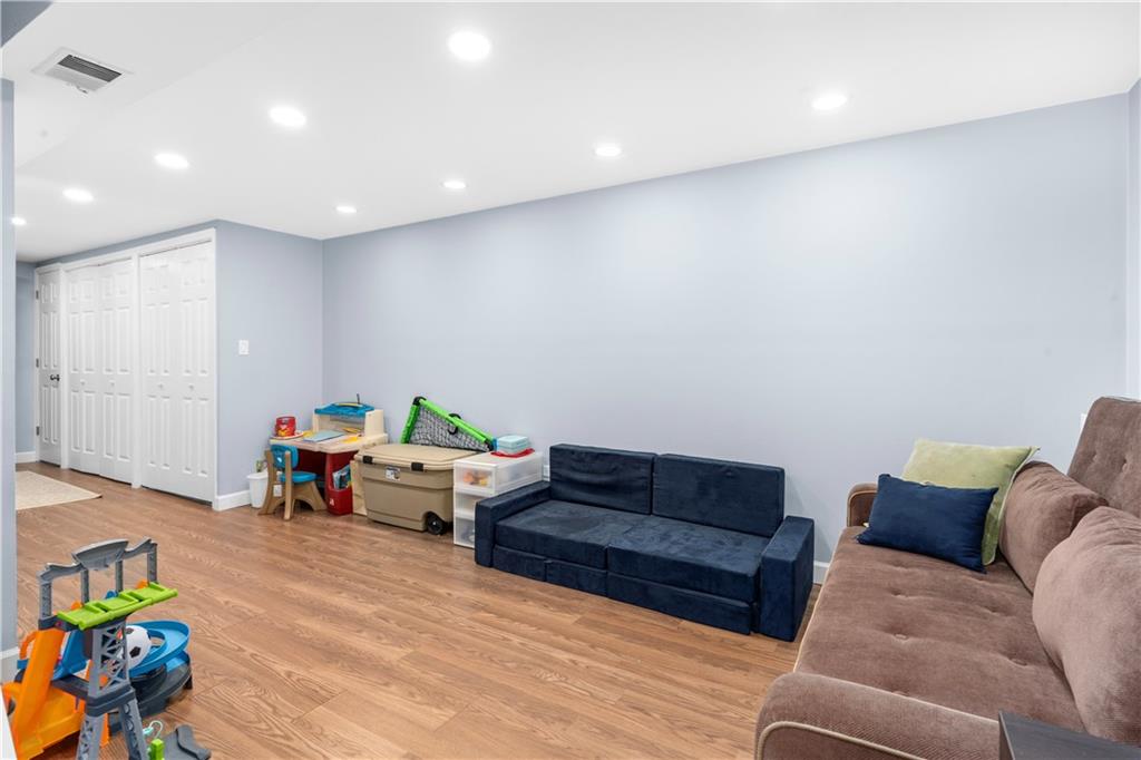 131 Crossfield Avenue, Staten  Island, New York, 10312 image 13